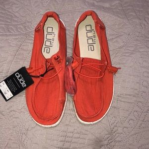 Hey Dude men’s shoes NWT size 9
